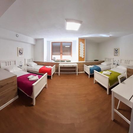 Stara Szwajcaria Bed and Breakfast Gliwice Eksteriør billede