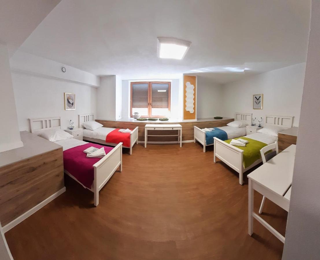Stara Szwajcaria Bed and Breakfast Gliwice Eksteriør billede